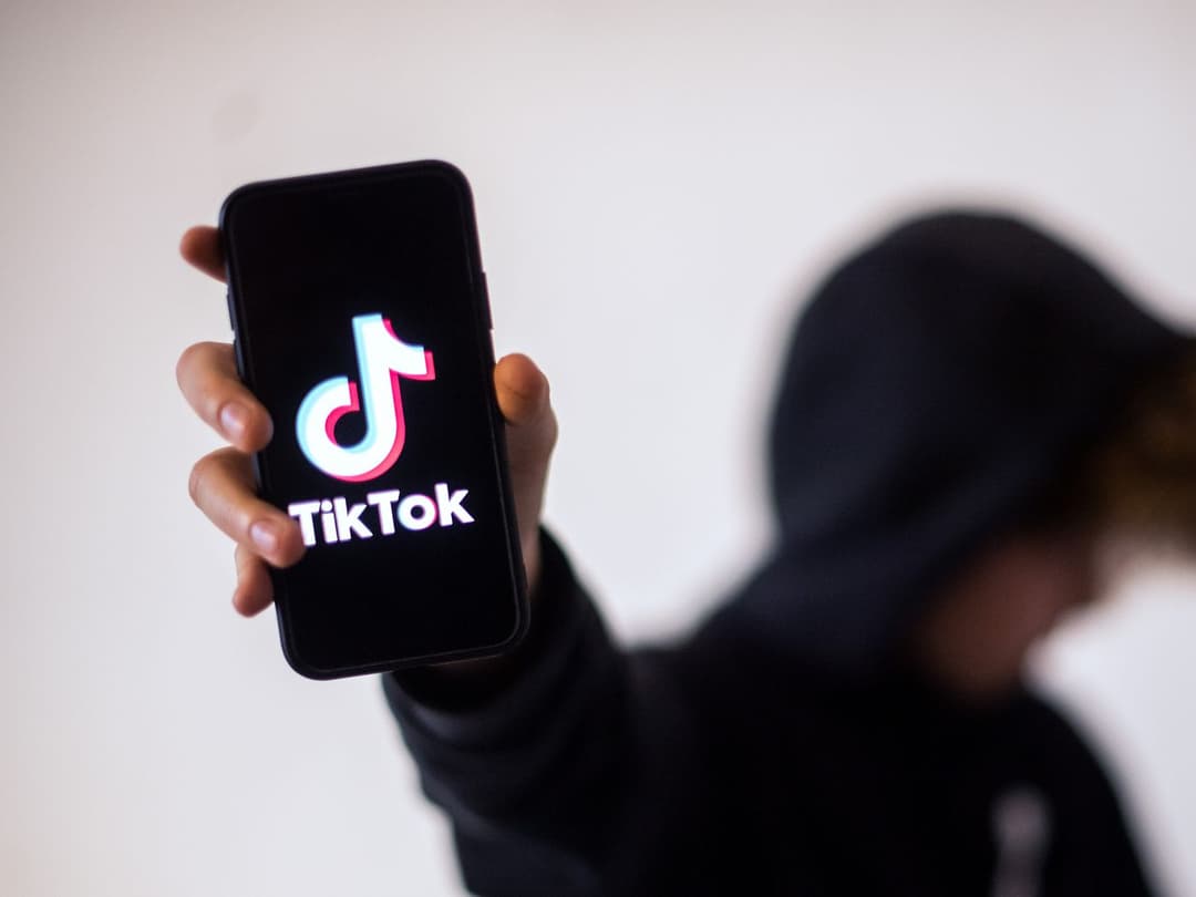 10 Must-Follow Developers on Tik-Tok